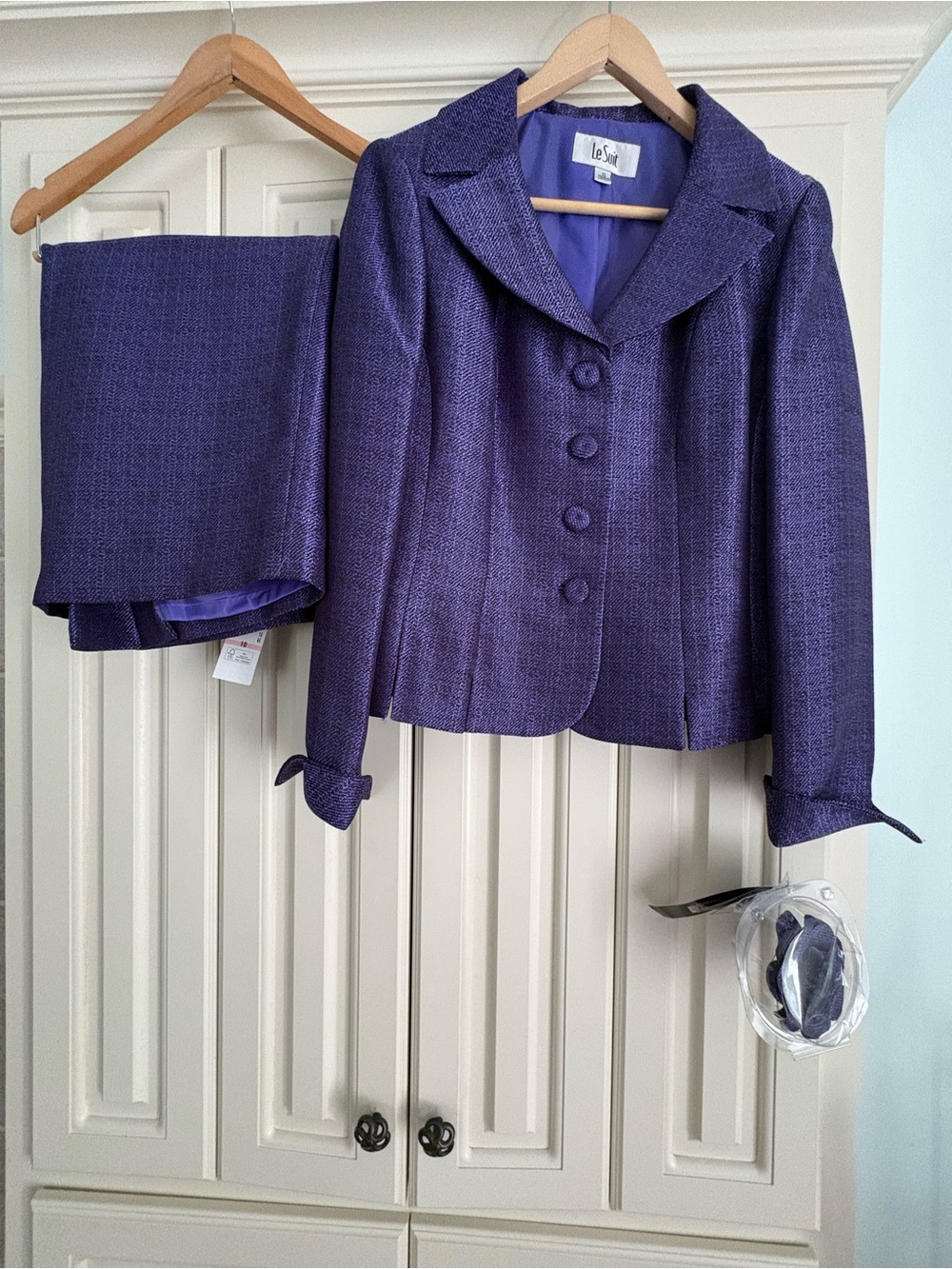 Le Suit Jacket Skirt Suit Set Mystic Legend Wild Berry Button Up Size 10 NWT